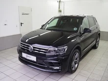 VW Tiguan Allspace Alls. HL TDI 4MOTION DSG 5-Sitzer in Deep Black Perlef.