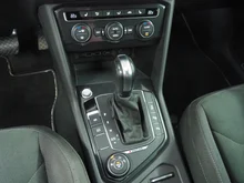 VW Tiguan Allspace Alls. HL TDI 4MOTION DSG 5-Sitzer in Deep Black Perlef.