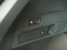 VW Tiguan Allspace Alls. HL TDI 4MOTION DSG 5-Sitzer in Deep Black Perlef.