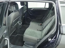VW Tiguan Allspace Alls. HL TDI 4MOTION DSG 5-Sitzer in Deep Black Perlef.