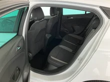 Opel Astra K Lim. 5-trg. Edition Start/Stop in weiss - metallic
