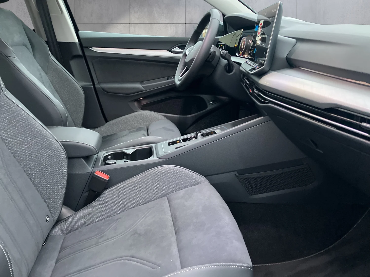 Bild eines VW Golf Rabbit eHybrid DSG 150 kW