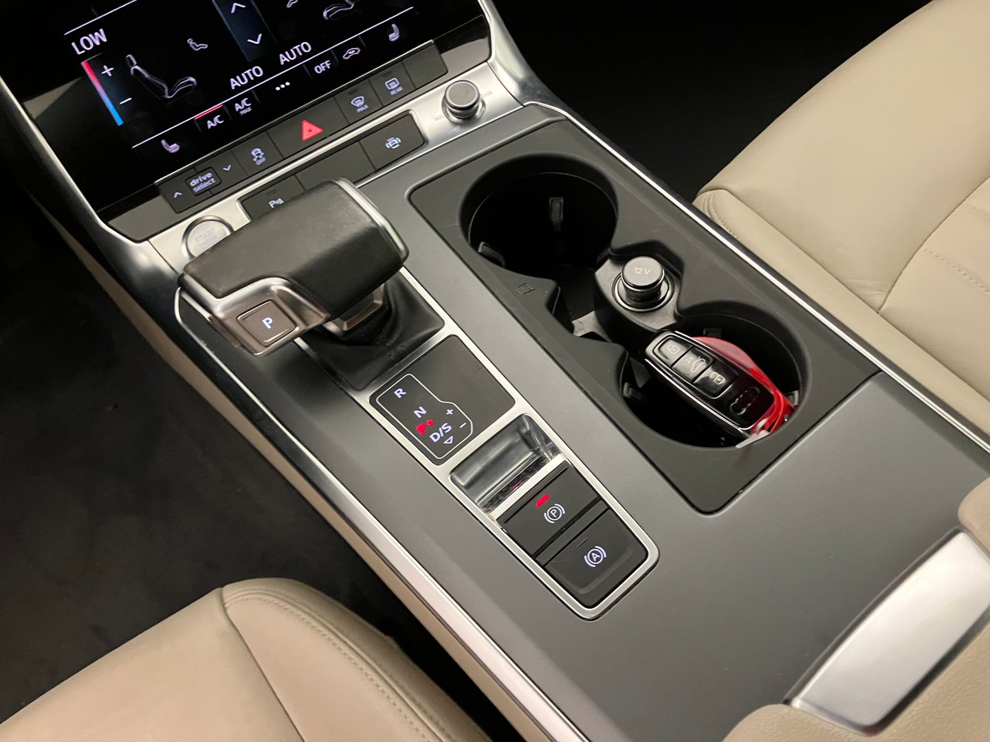 Audi A6 Avant 35 TDI | Bild 23 von 29