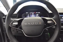 Škoda Kamiq Essence TSI DSG in Graphit-Grau Metallic