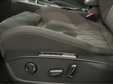 VW Golf Life mHeV TSI DSG in Mondsteingrau