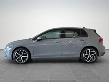 VW Golf Life mHeV TSI DSG in Mondsteingrau
