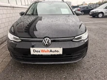 VW Golf Variant Life TSI in Deep Black Perleffekt