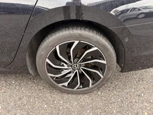 VW Golf Variant Life TSI in Deep Black Perleffekt