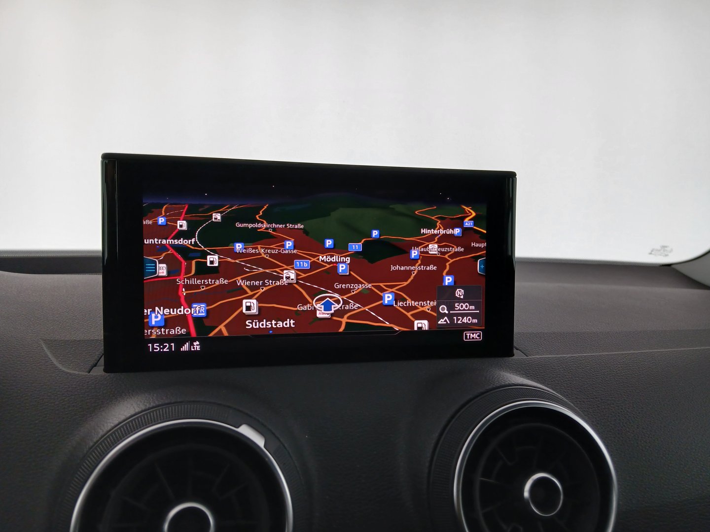 Audi Q2 30 TFSI | Bild 21 von 31