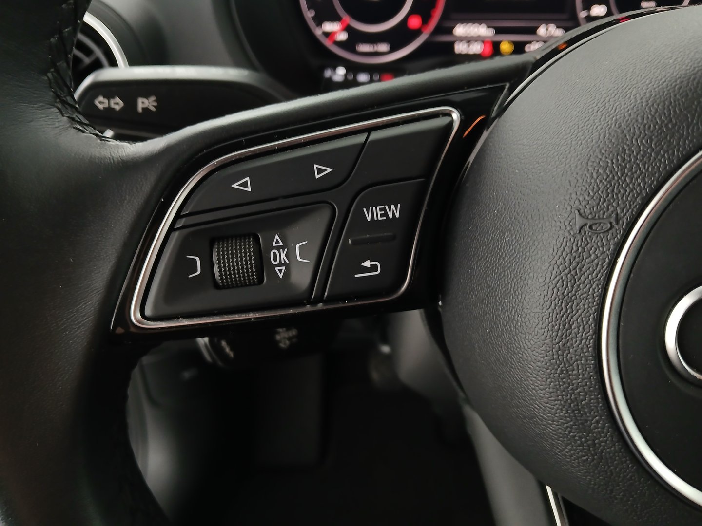 Audi Q2 30 TFSI | Bild 16 von 31