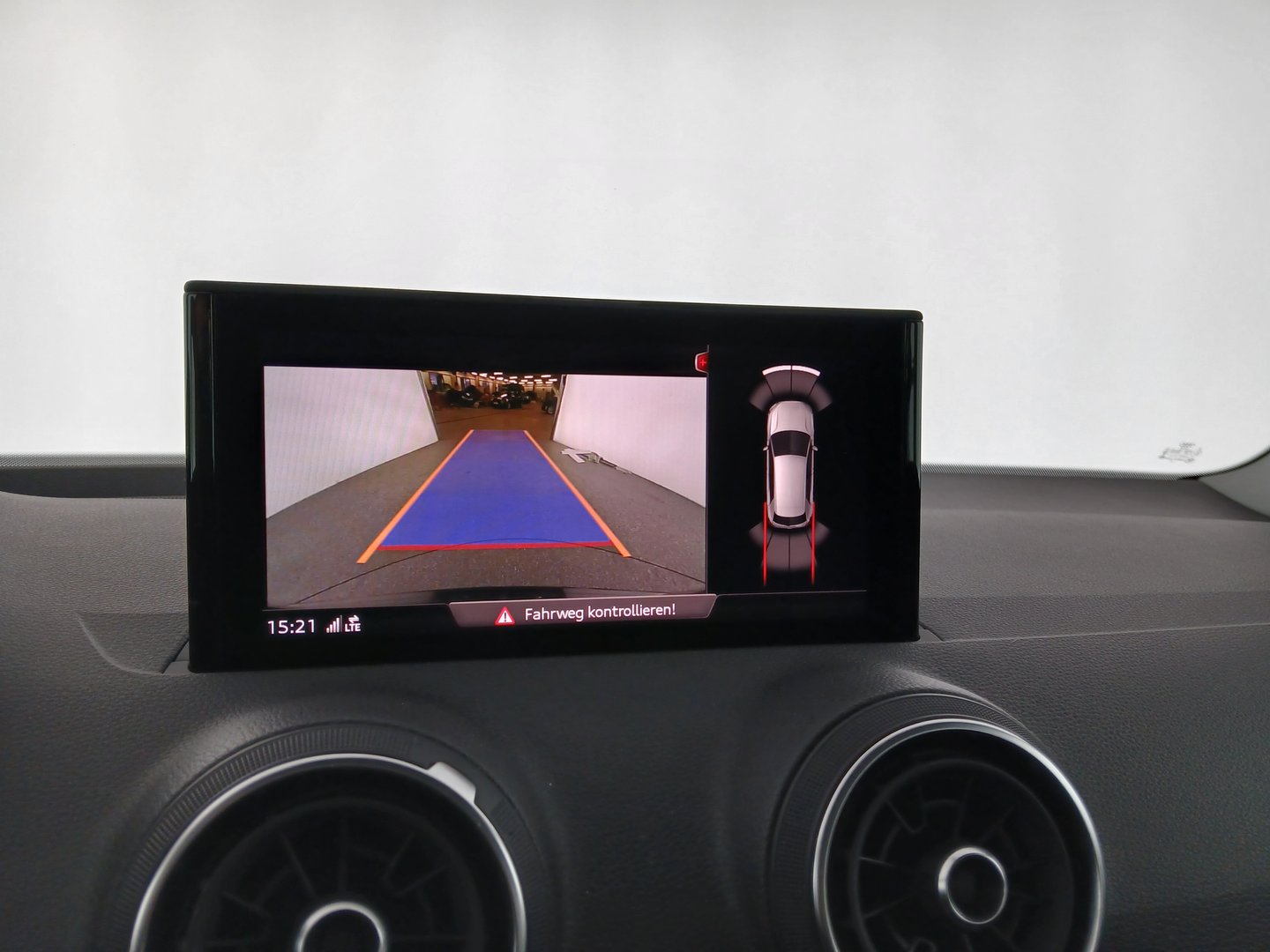 Audi Q2 30 TFSI | Bild 23 von 31