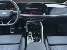 Audi SQ5 SUV TFSI in Ultrablau Metallic