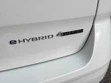VW California Coast eHybrid 180 kW 4M in Candyweiß