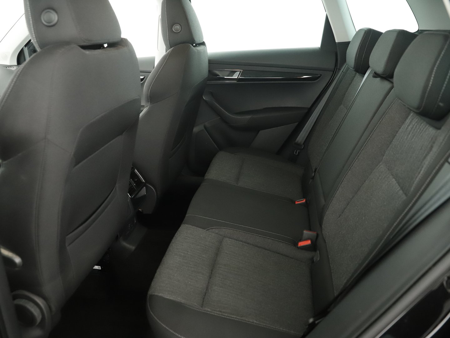 Škoda KAROQ 4x4 Style SC TDI DSG | Bild 18 von 21