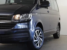 VW California Coast TDI in Starlight Blue Metallic/Starlight Blue Metallic