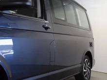VW California Coast TDI in Starlight Blue Metallic/Starlight Blue Metallic