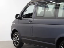 VW California Coast TDI in Starlight Blue Metallic/Starlight Blue Metallic