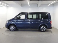 VW California Coast TDI in Starlight Blue Metallic/Starlight Blue Metallic