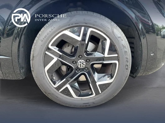 Bild eines VW Touareg R-Line TDI 4M. Final Edition