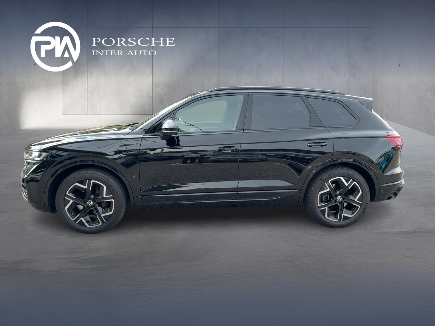 Bild eines VW Touareg R-Line TDI 4M. Final Edition