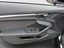 Audi A3 Sportback 30 TFSI advanced in 0E Mythosschwarz Metallic