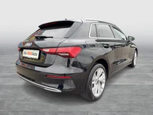 Audi A3 Sportback 30 TFSI advanced in 0E Mythosschwarz Metallic