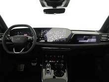 Audi A5 Avant e-hybrid quattro 270 kW in Daytonagrau Perleffekt