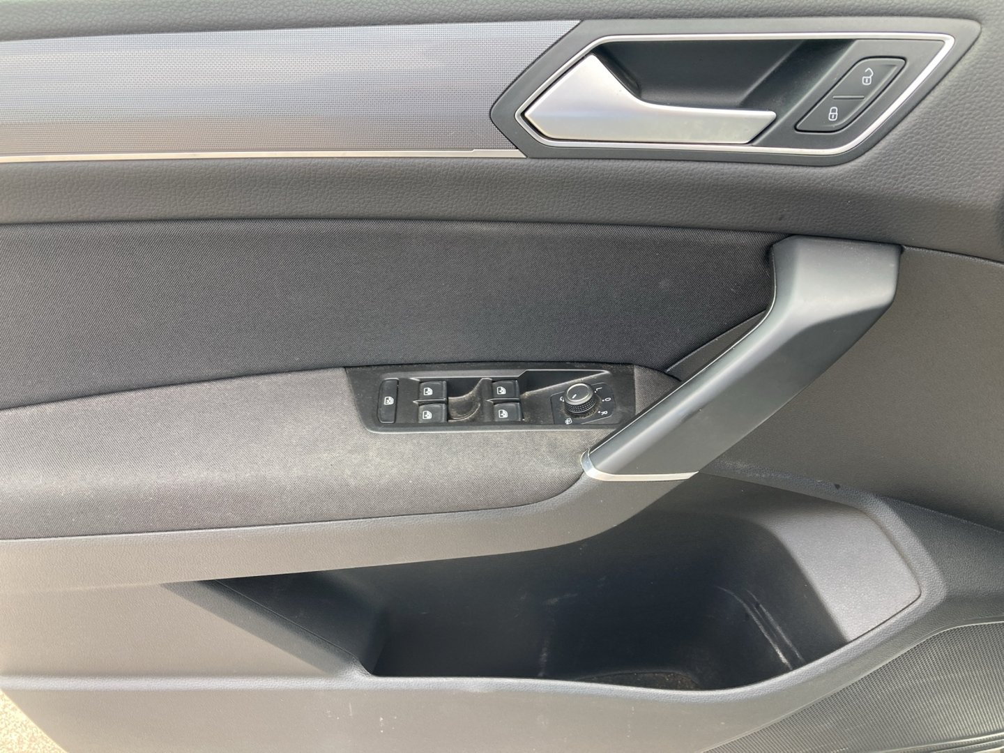 VW Touran Highline TDI SCR | Bild 9 von 17