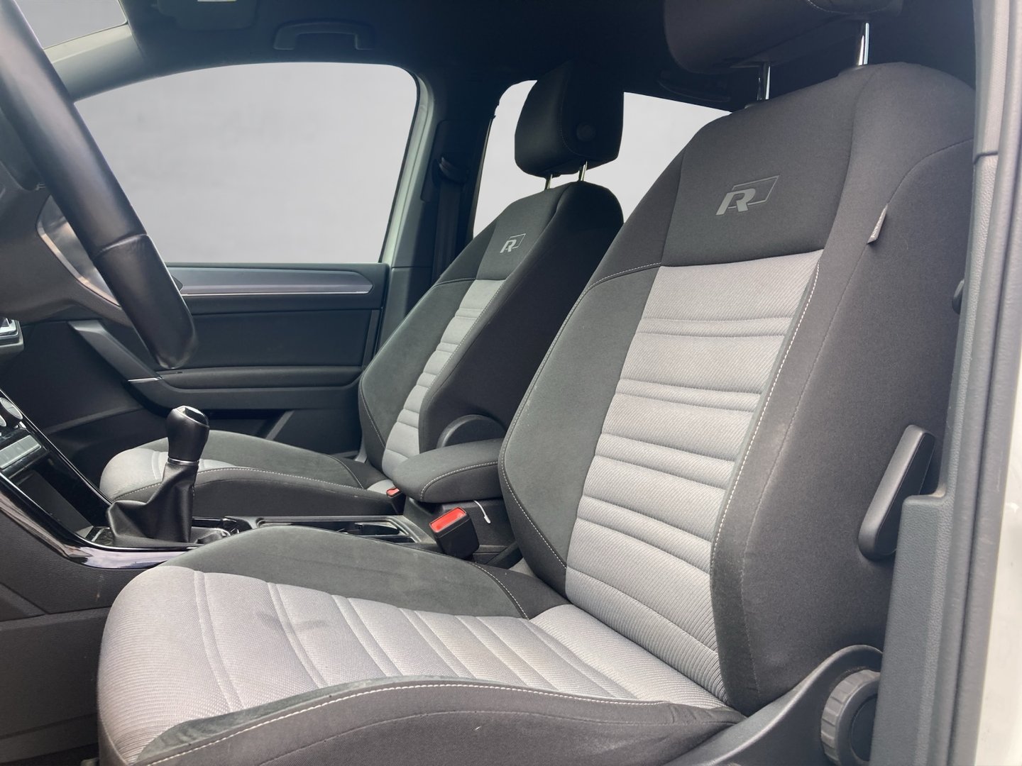 VW Touran Highline TDI SCR | Bild 6 von 17