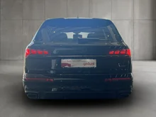 Audi Q7 55 TFSI e quattro S line 290 kW in mythosschwarz metallic