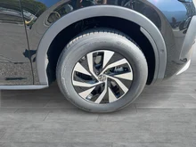 VW T-Roc Life eTSI DSG in Grenadillschwarz Metallic