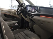 VW Multivan Style �H eHybrid 180 kW 4MOTION in Deepblack Perleffekt