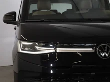 VW Multivan Style �H eHybrid 180 kW 4MOTION in Deepblack Perleffekt