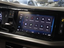 VW Multivan Style �H eHybrid 180 kW 4MOTION in Deepblack Perleffekt