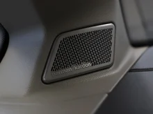 VW Multivan Style �H eHybrid 180 kW 4MOTION in Deepblack Perleffekt