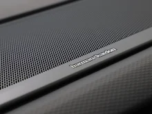 VW Multivan Style �H eHybrid 180 kW 4MOTION in Deepblack Perleffekt