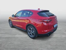 Alfa Romeo Stelvio Sprint 2,2 16V 190 AT8 Q4 in mittelrot - normal