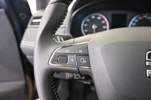 SEAT Arona Xcellence EcoTSI in Magnet-Grau Metallic