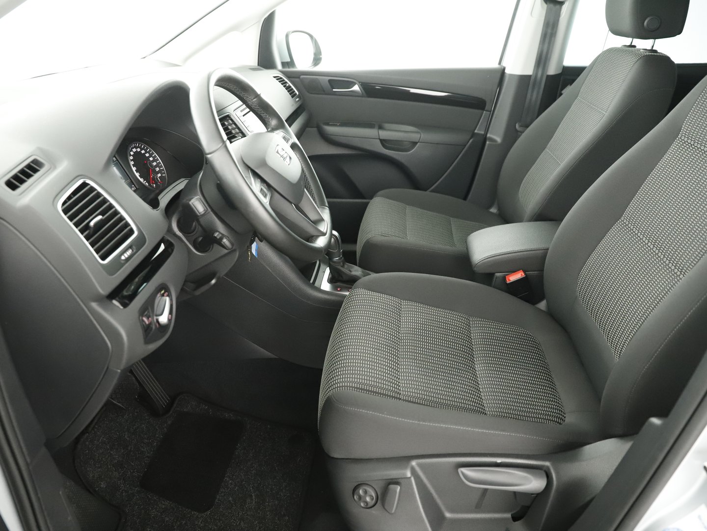 SEAT Alhambra Executive TDI DSG | Bild 4 von 22