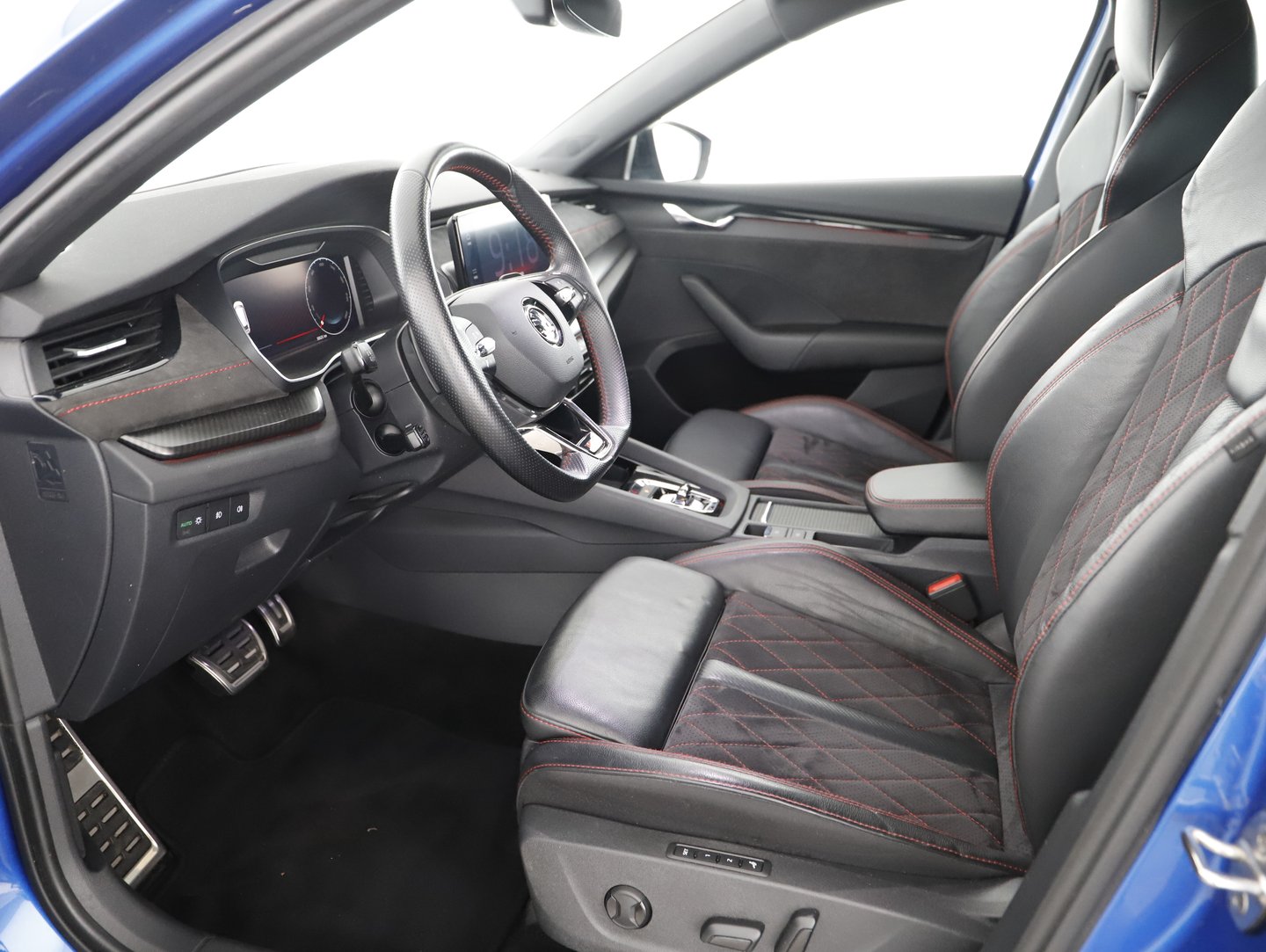 Škoda OCTAVIA Combi RS iV 245 DSG | Bild 4 von 16