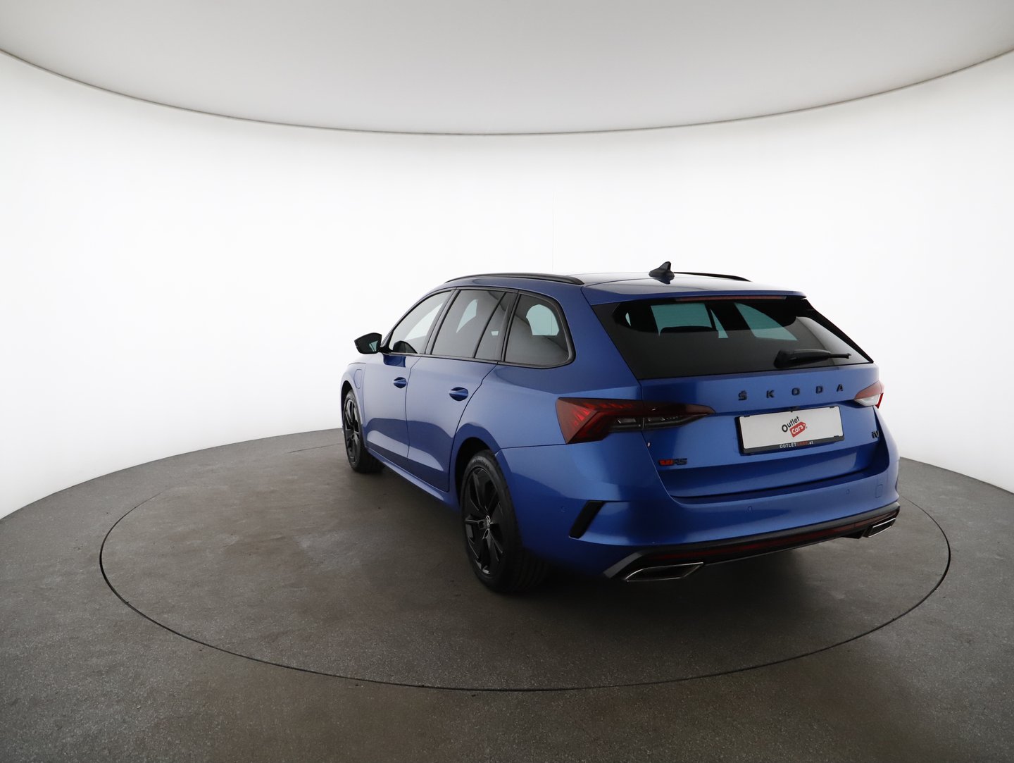 Škoda OCTAVIA Combi RS iV 245 DSG | Bild 2 von 16