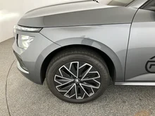 Škoda Kamiq Selection TSI DSG in Graphit-Grau Metallic