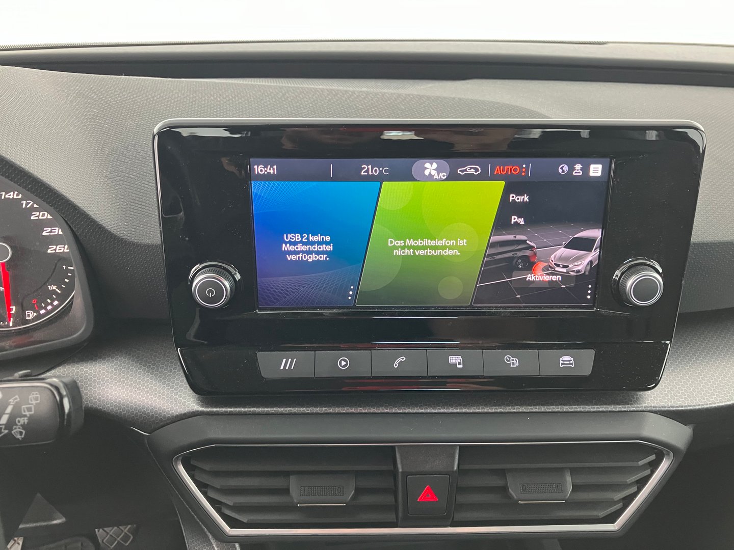 SEAT Leon Style 2.0 TDI | Bild 13 von 17