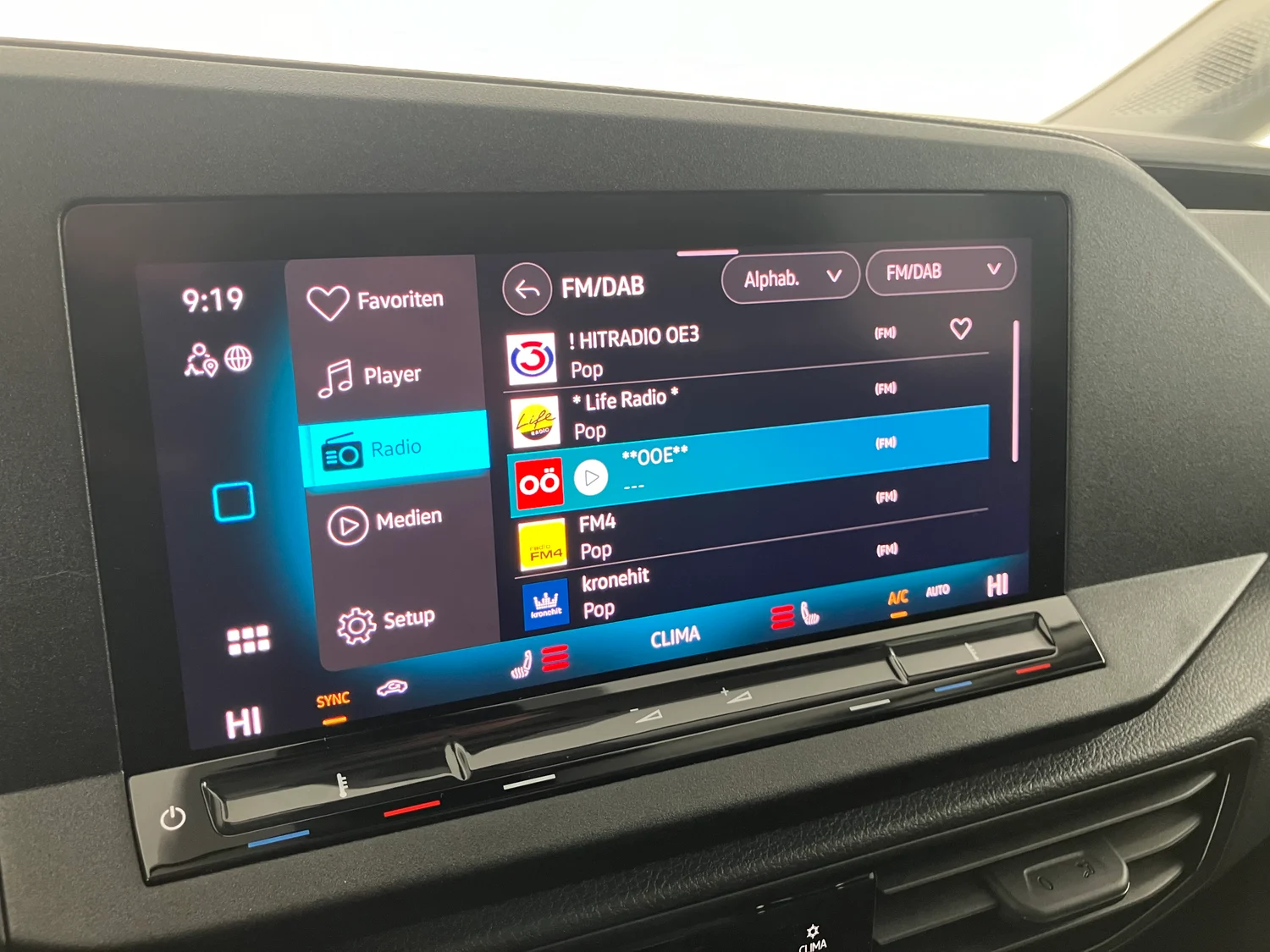 Bild eines VW Caddy Family TDI