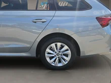 Škoda Octavia Combi Selection TSI mHEV DSG in Smokey Diamond-Silber Metallic