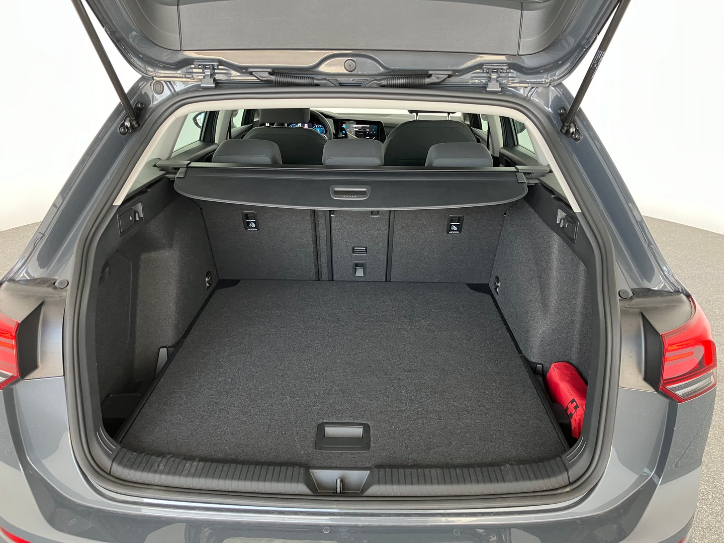 VW Golf Variant Life mHeV DSG | Bild 14 von 16