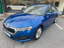 Škoda Octavia Combi Ambition TDI DSG in Race-Blau Metallic