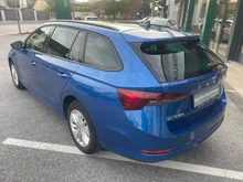 Škoda Octavia Combi Ambition TDI DSG in Race-Blau Metallic