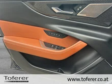 Jaguar XE P300 AWD R-Dynamic HSE Aut. in dunkelblau - metallic