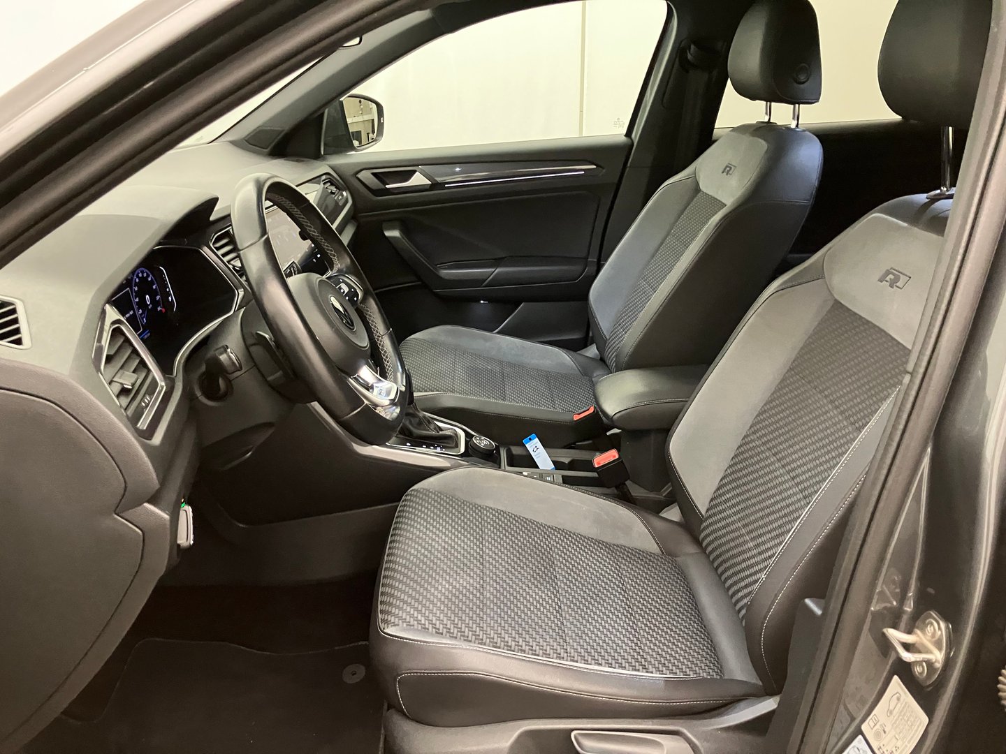 VW T-Roc Sport TDI SCR 4MOTION DSG | Bild 11 von 36